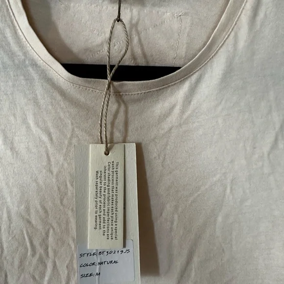 NWT Bluevelvet Blue Velvet Ruffle Lace bottom Long Sleeve Top size medium - Picture 2 of 4